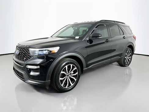 Used 2020 Ford Explorer ST w/ Premium Technology Package image 3