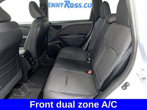 Certified 2025 Subaru Forester Premium AWD/4WD image 13