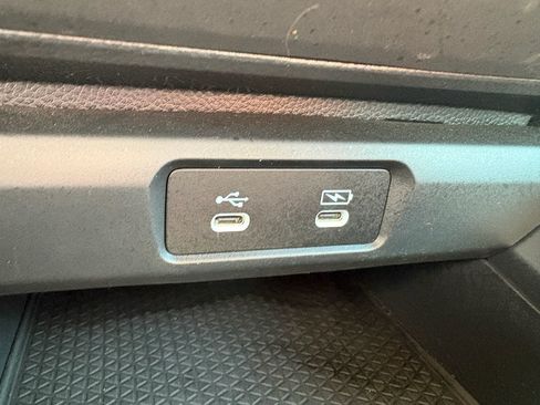 Certified 2025 Honda Accord LX image 19
