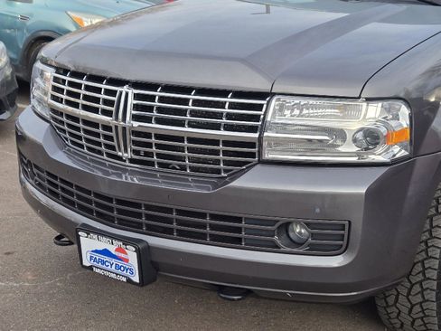 Used 2012 Lincoln Navigator 4WD image 31