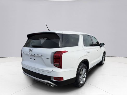 Used 2022 Hyundai Palisade SE image 13