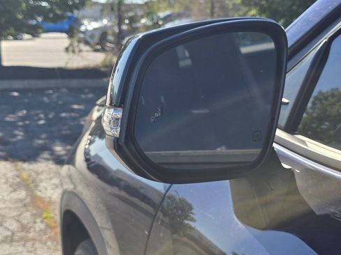 Used 2021 Toyota Highlander XSE AWD/4WD image 21