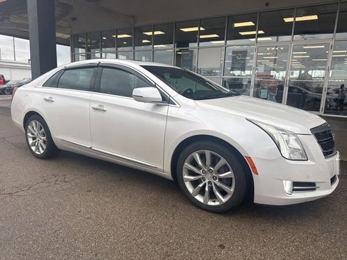 Used 2016 Cadillac XTS Luxury w/ Driver Awareness Package image 3