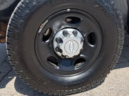 Used 2016 Chevrolet Express 2500 Extended RWD image 9