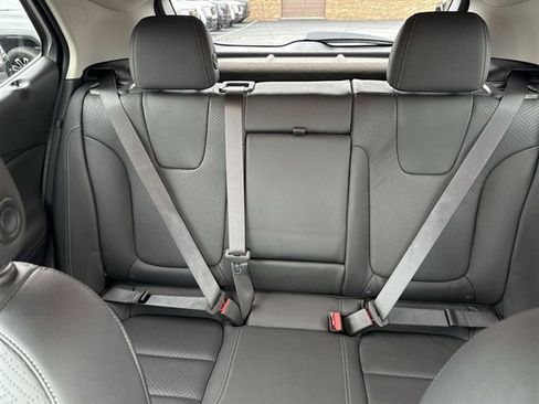 Certified 2021 Buick Encore GX Essence w/ Advanced Technology Package image 12