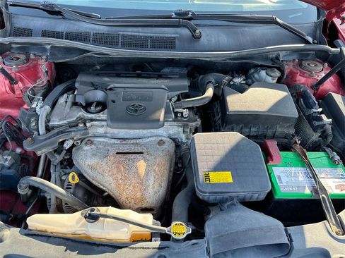 Used 2012 Toyota Camry LE image 23