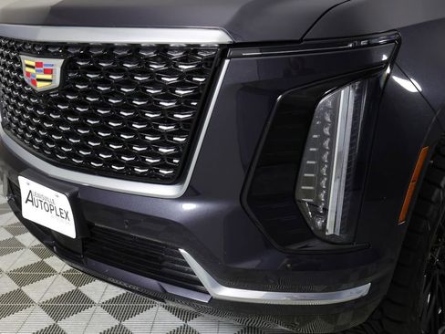 Used 2026 Cadillac Escalade Luxury w/ Touring Package AWD/4WD image 44