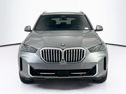 Used 2026 BMW X5 xDrive50e w/ Climate Comfort Package AWD/4WD image 2