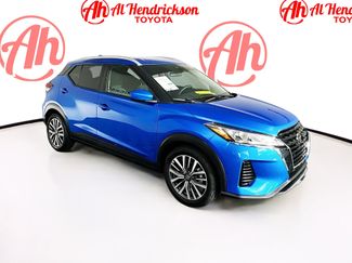 Used 2021 Nissan Kicks SV image 1