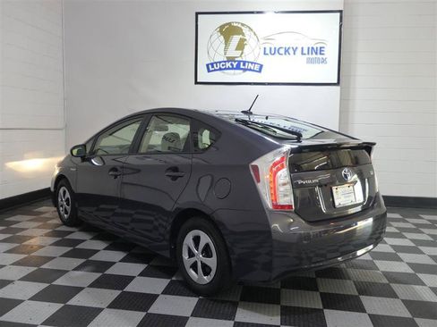 Used 2015 Toyota Prius Four FWD image 11