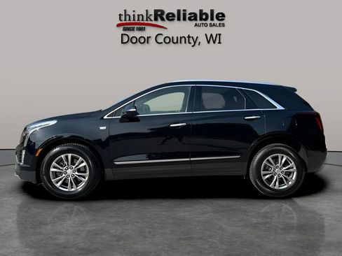 Used 2022 Cadillac XT5 Premium Luxury w/ Technology Package AWD/4WD image 2