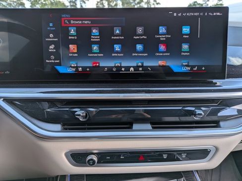 Used 2025 BMW X7 M60i image 12