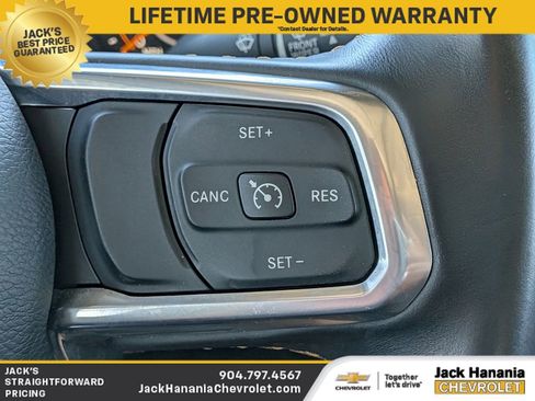 Used 2021 Jeep Gladiator Overland AWD/4WD image 27