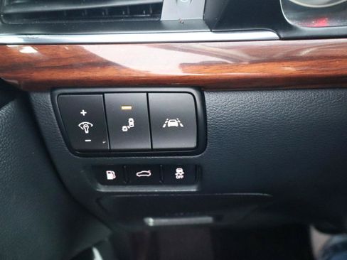 Used 2017 Kia Cadenza Technology FWD image 27