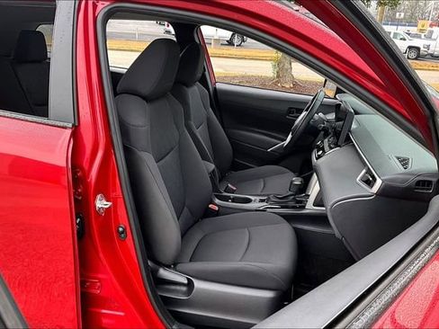 Used 2023 Toyota Corolla Cross LE image 27