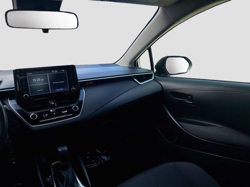 Used 2022 Toyota Corolla LE FWD image 21