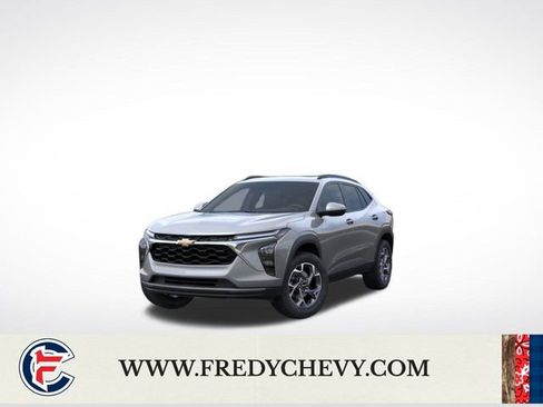 New 2026 Chevrolet Trax LT w/ Sunroof Package image 10