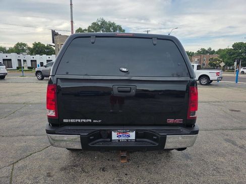 Used 2010 GMC Sierra 2500 SLT w/ Entertainment Package AWD/4WD image 4
