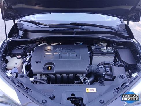 Used 2021 Toyota C-HR LE image 11