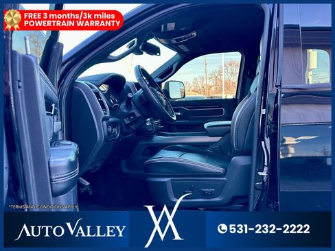 Used 2022 RAM 2500 Laramie w/ Night Edition image 17