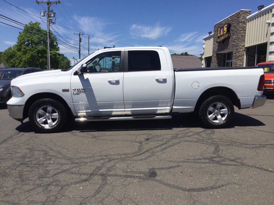 Used 2019 RAM 1500 Classic SLT AWD/4WD image 11