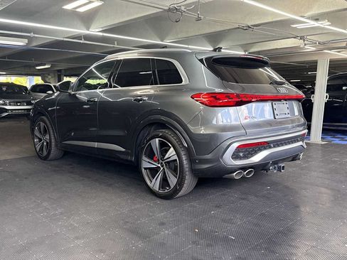 Used 2025 Audi SQ5 Premium Plus AWD/4WD image 6
