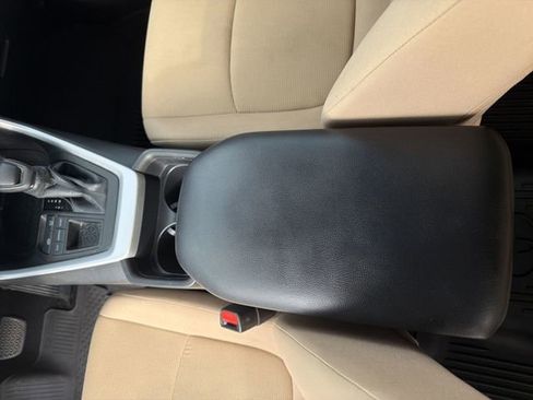 Certified 2021 Toyota RAV4 LE FWD image 23