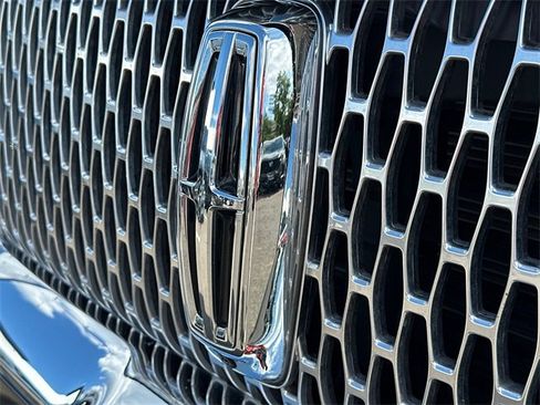 Used 2022 Lincoln Navigator L Reserve image 16