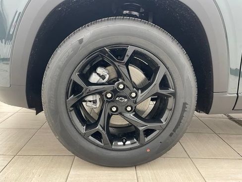 New 2026 Chevrolet Trax LT w/ Driver Confidence Package FWD image 7