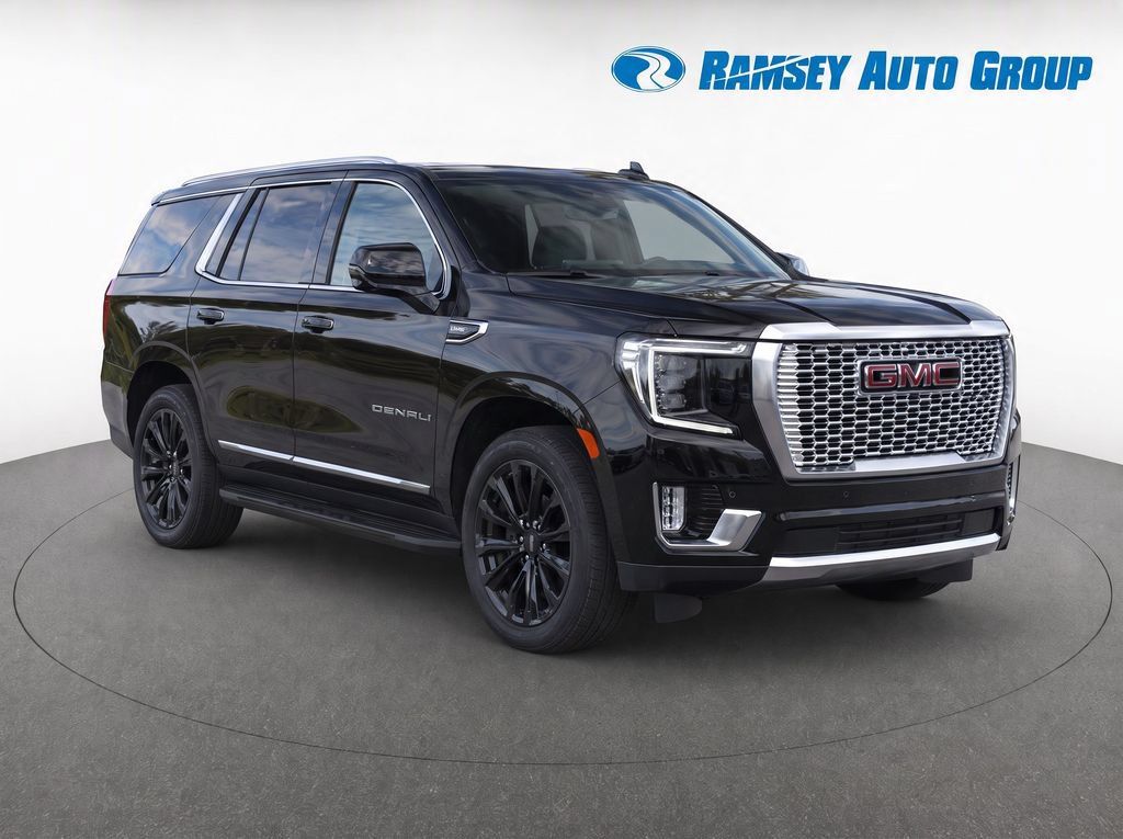 Used 2024 GMC Yukon Denali AWD/4WD image 2