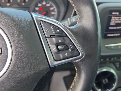 Used 2021 Chevrolet Camaro LT RWD image 19