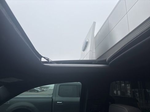 Used 2025 Chevrolet Silverado 1500 ZR2 w/ Technology Package image 39