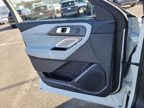 New 2026 Ford Explorer Platinum w/ LUX Leather Package image 12