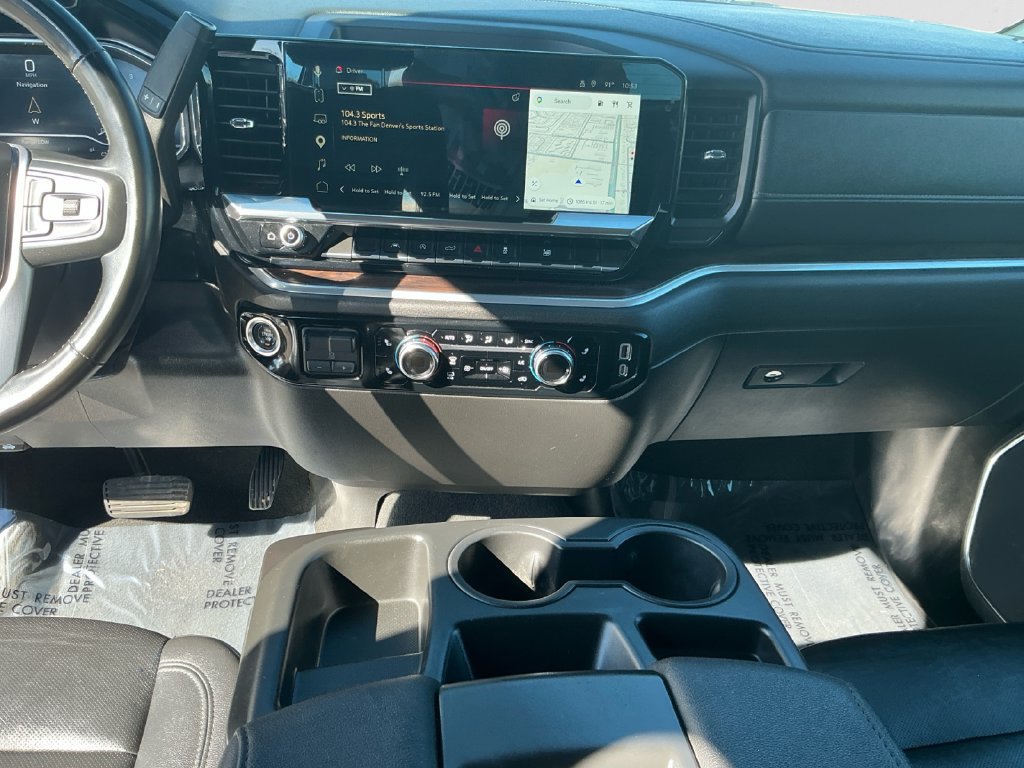 Used 2025 GMC Sierra 1500 SLT AWD/4WD image 11