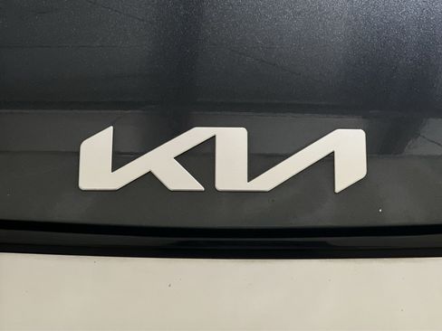 Used 2023 Kia Sportage EX AWD/4WD image 12
