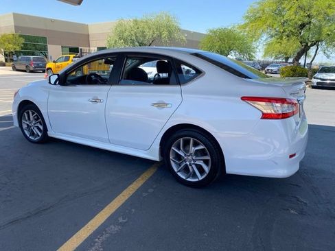 Used 2014 Nissan Sentra SR FWD image 2