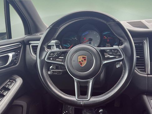 Used 2018 Porsche Macan S AWD/4WD image 11