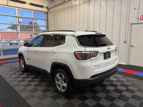 Used 2024 Jeep Compass Latitude AWD/4WD image 6