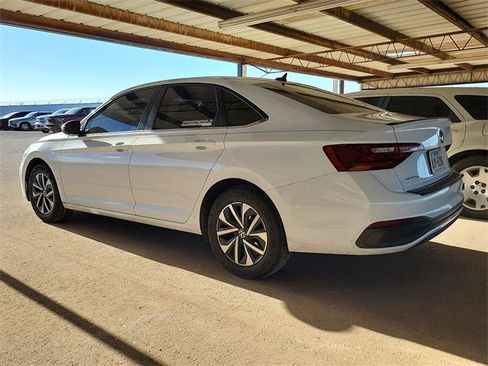 Used 2024 Volkswagen Jetta S image 2