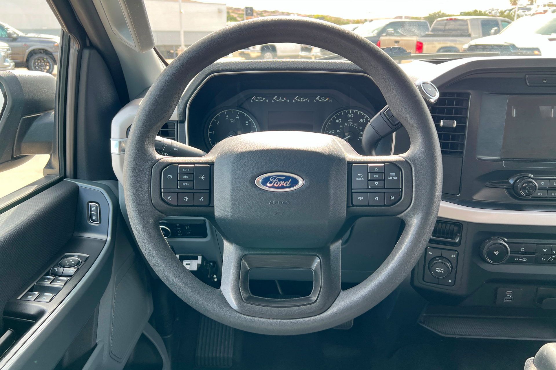 Used 2023 Ford F150 XLT AWD/4WD image 12