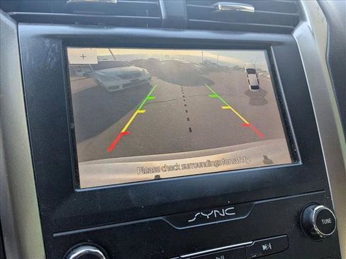 Used 2019 Ford Fusion SEL image 12