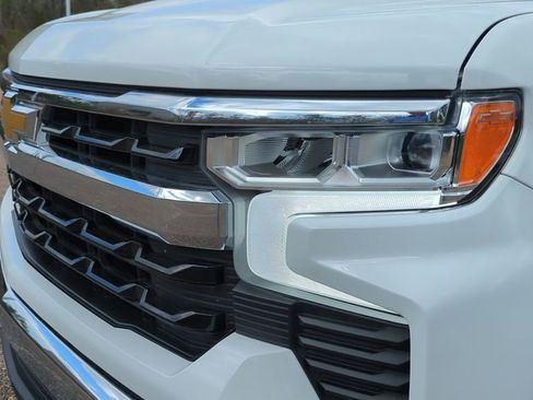 Used 2023 Chevrolet Silverado 1500 LT image 9