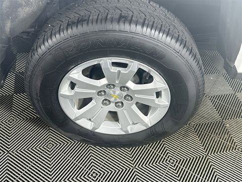 Used 2022 Chevrolet Colorado LT w/ Fleet Safety Package image 29