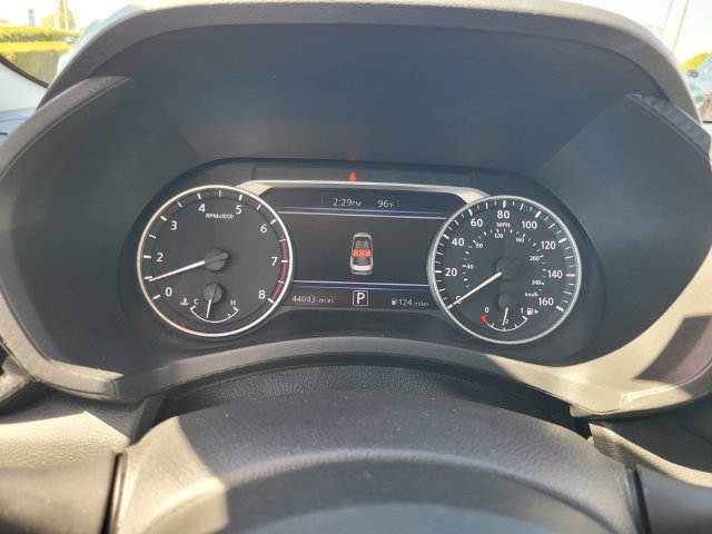 Certified 2025 Nissan Sentra SV FWD image 29