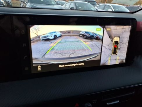 New 2026 Nissan Kicks SR image 10