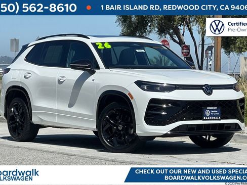Certified 2026 Volkswagen Tiguan SE R-Line AWD/4WD image 1