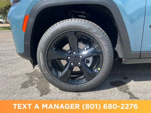 New 2026 Jeep Grand Cherokee Limited AWD/4WD image 24