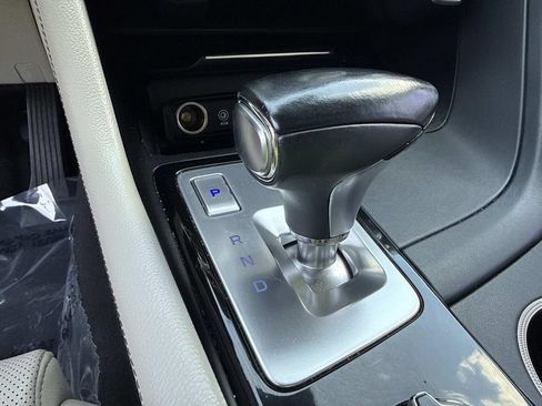 Used 2020 Genesis G70 2.0T RWD image 32