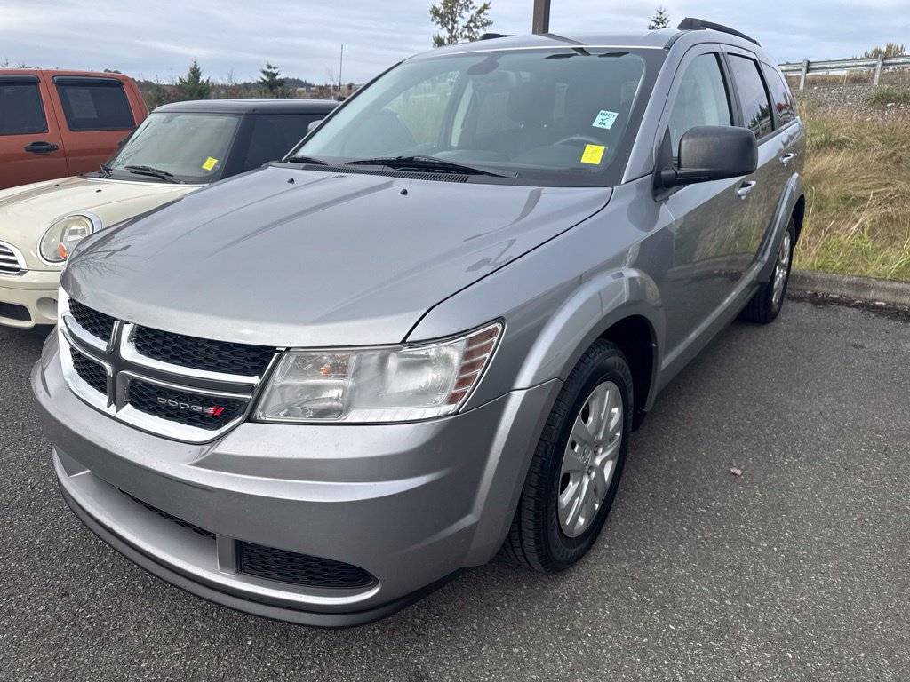 Used 2020 Dodge Journey SE FWD image 1