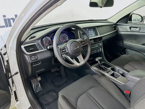 Used 2020 Kia Optima LX image 10